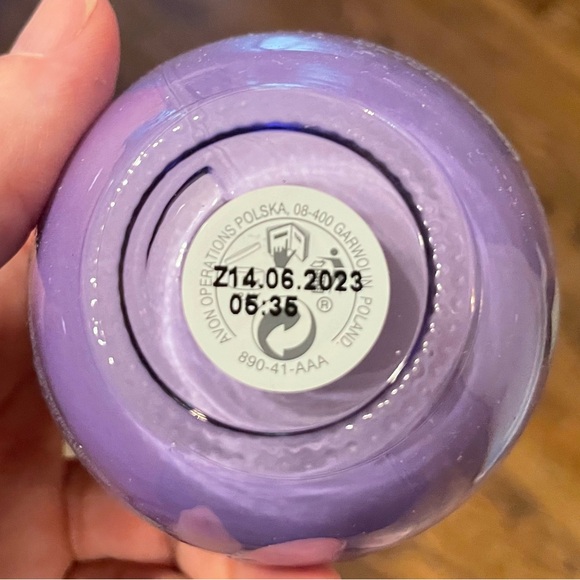 Anew Day Lifting Cream Broad Spectrum SPF 25 - Picture 2 of 2